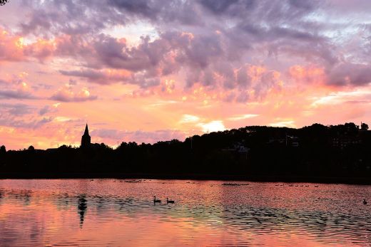 Waarnemingen augustus 2026 : warm en zonnig, maar met veel contrast.